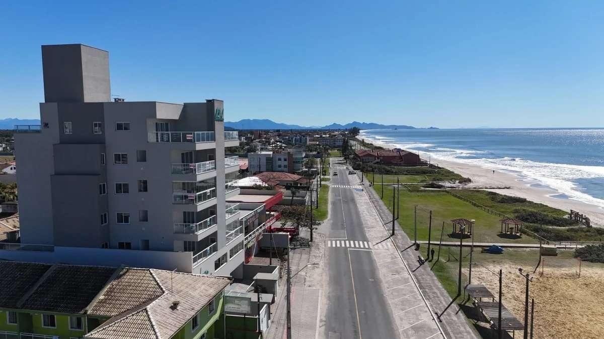 Apartamento à venda em Itapoá, Rainha do Mar, com 3 quartos