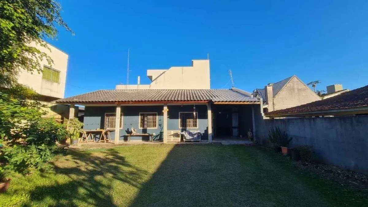 Casa à venda em Itapoá, Itapoá, com 3 quartos