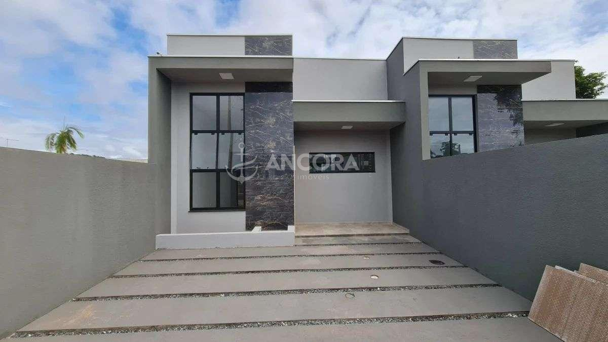 Casa com 03 quartos, sendo 01 suíte à venda a 300 metros da praia no Balneário Princesa do Mar