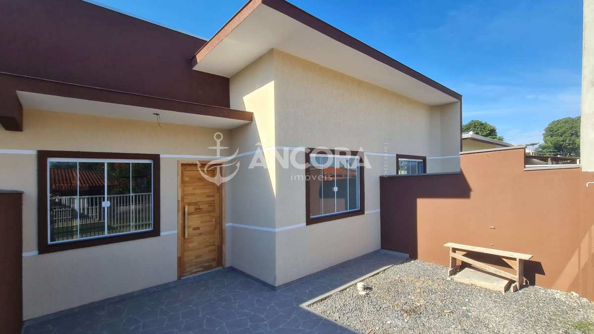 Casa nova com 02 quartos a aproximadamente 700 metros do mar - Balneário Itapoá