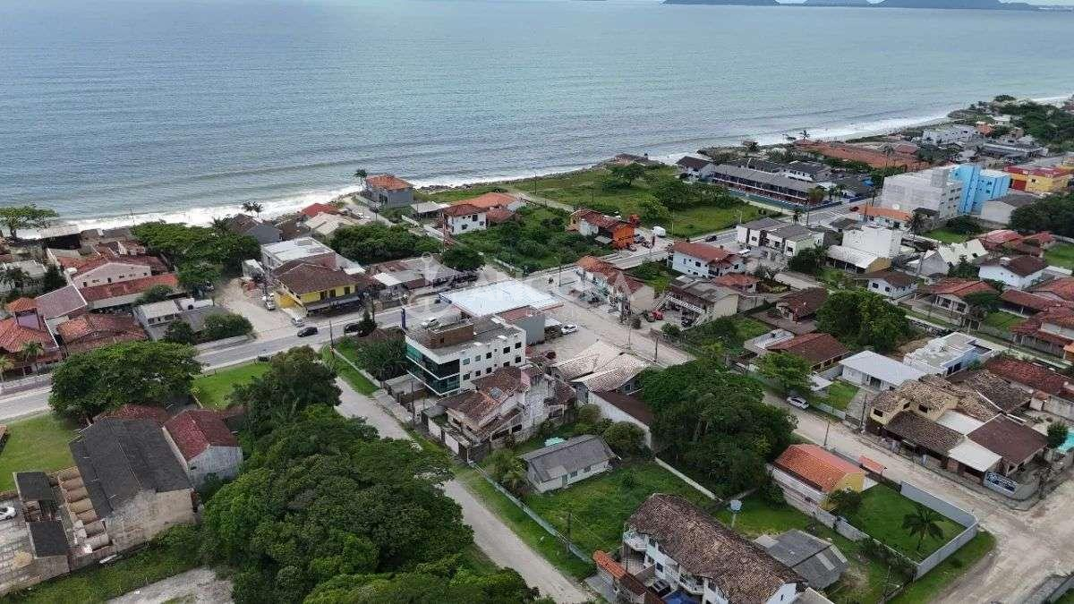 Oportunidade de terreno com 360m², à venda em Itapoá, no Balneário Itapoá