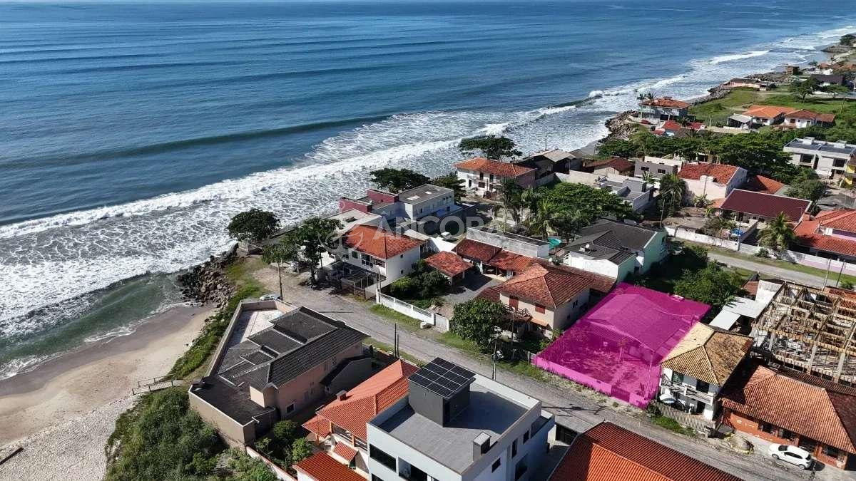 Oportunidade de terreno com 360m², próximo a praia, à venda em Itapoá
