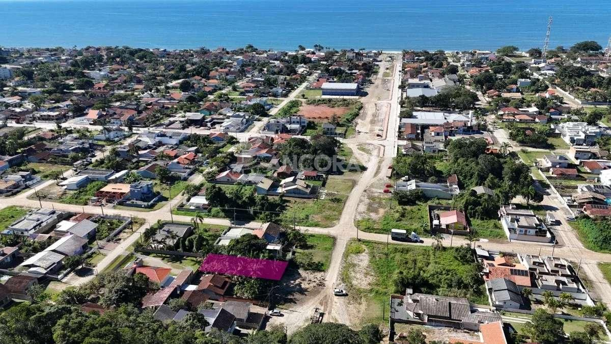 Oportunidade de terreno com 384m², à venda em Itapoá, com potencial de valorização em futura Avenida