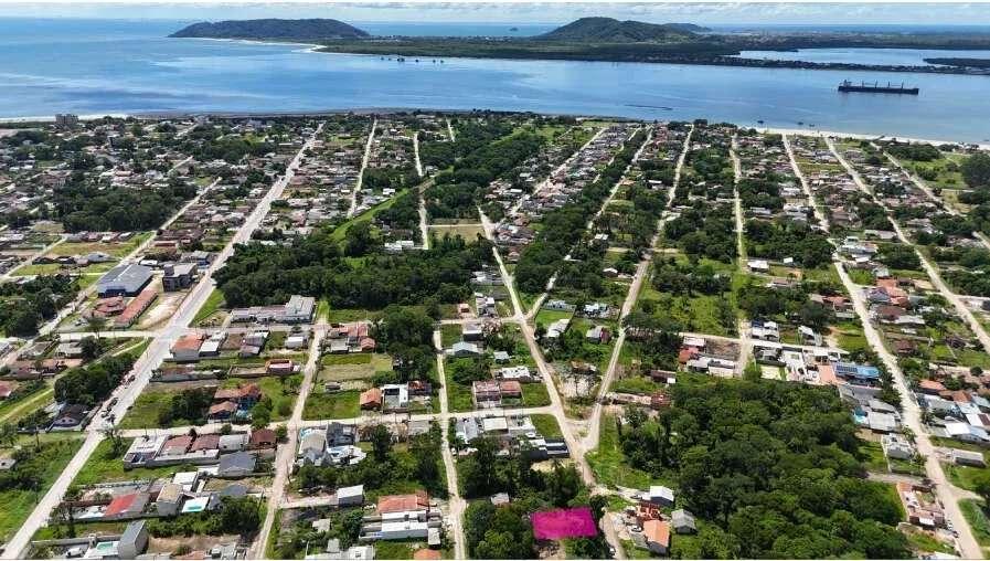 Terreno à venda em Itapoá, Brandalize, 150m²